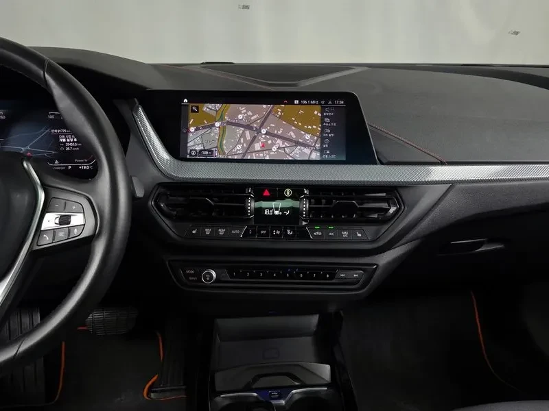 BMW 118 D Sports, снимка 14 - Автомобили и джипове - 56162243