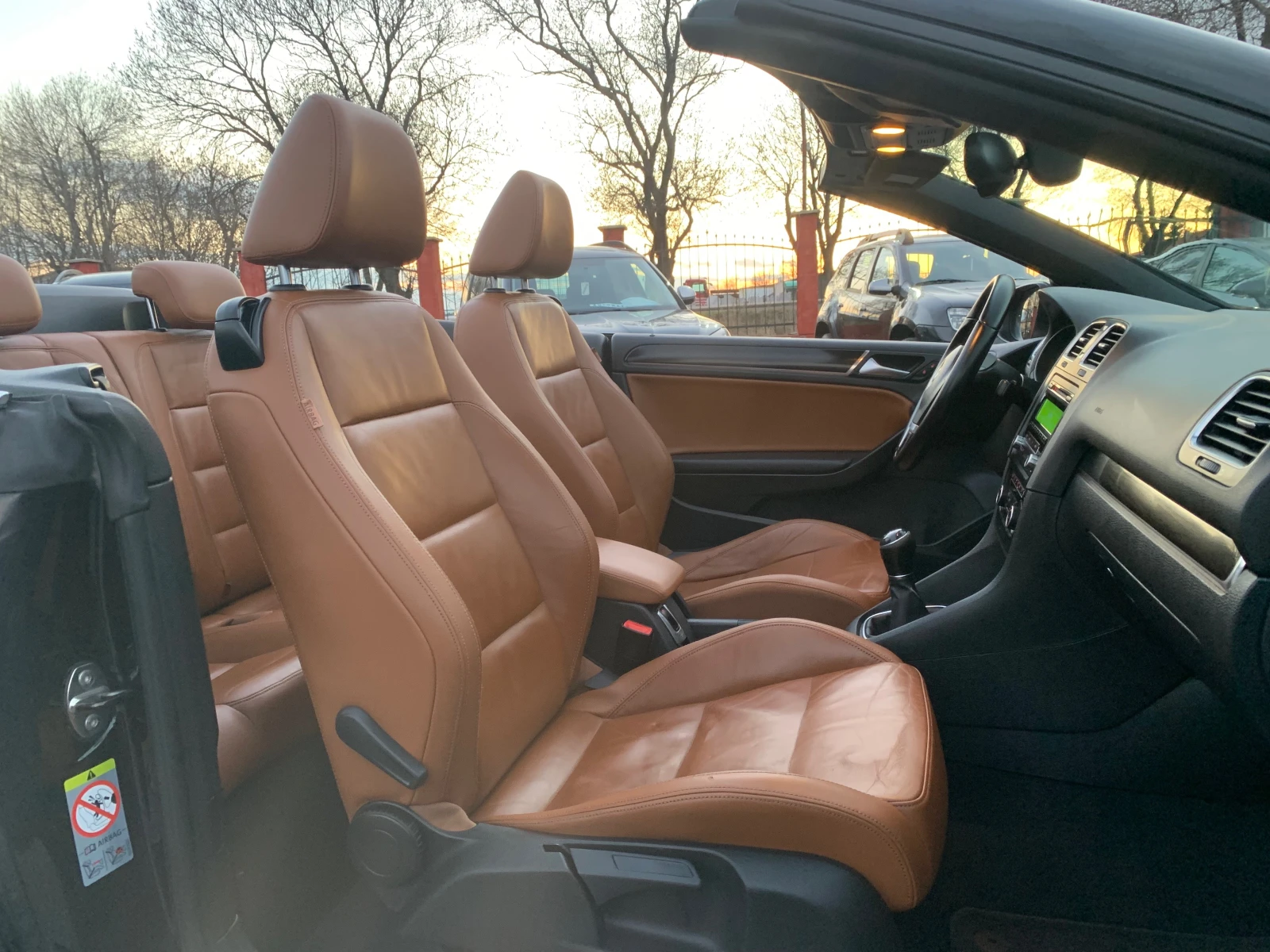 VW Golf VI Restyling Cabriolet  1.6TDi 105EURO 5B  | Mobile.bg   13