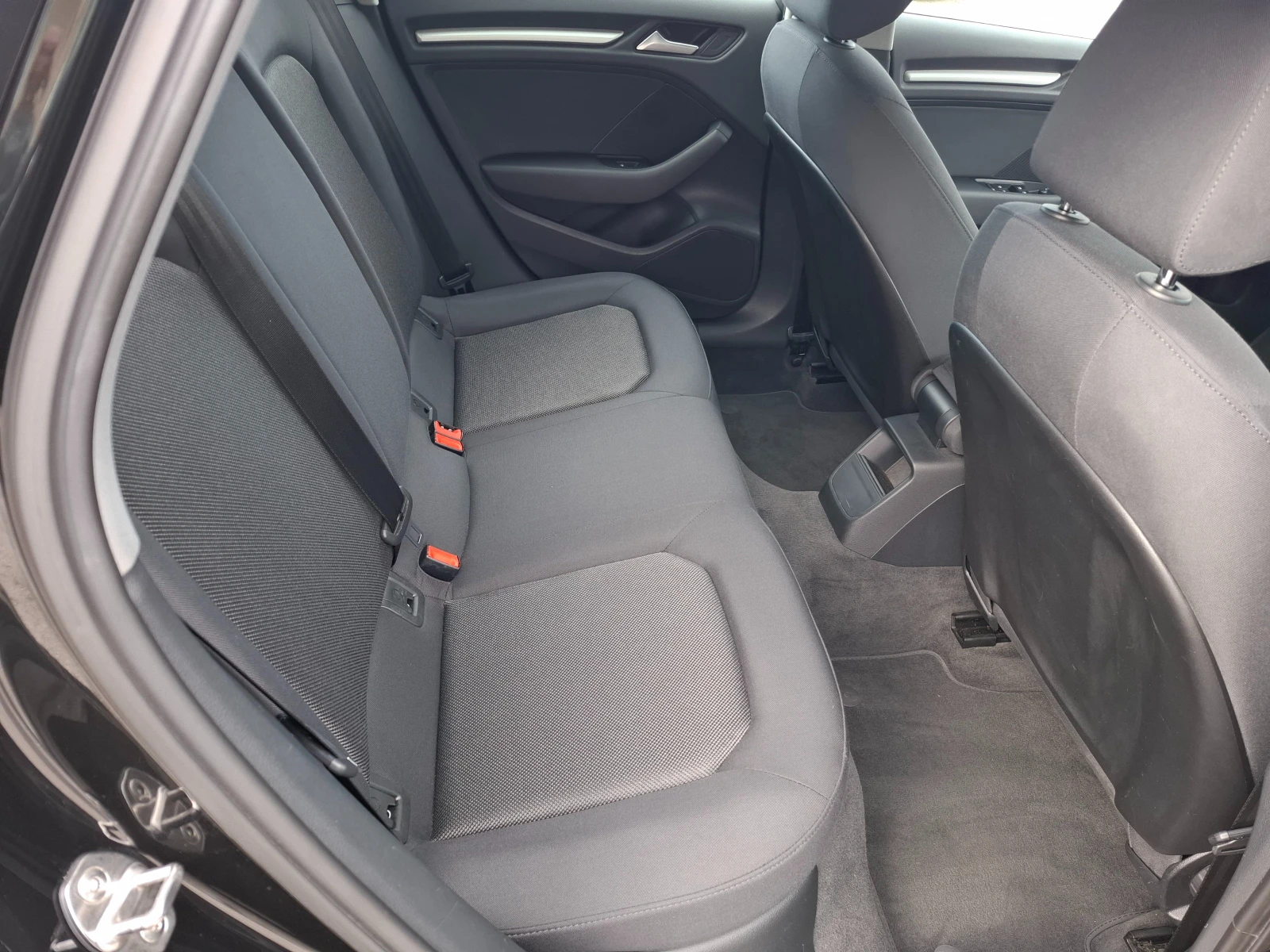Audi A3 1.6TDI SPORTBACK  NAVI FACE LIFT - изображение 9