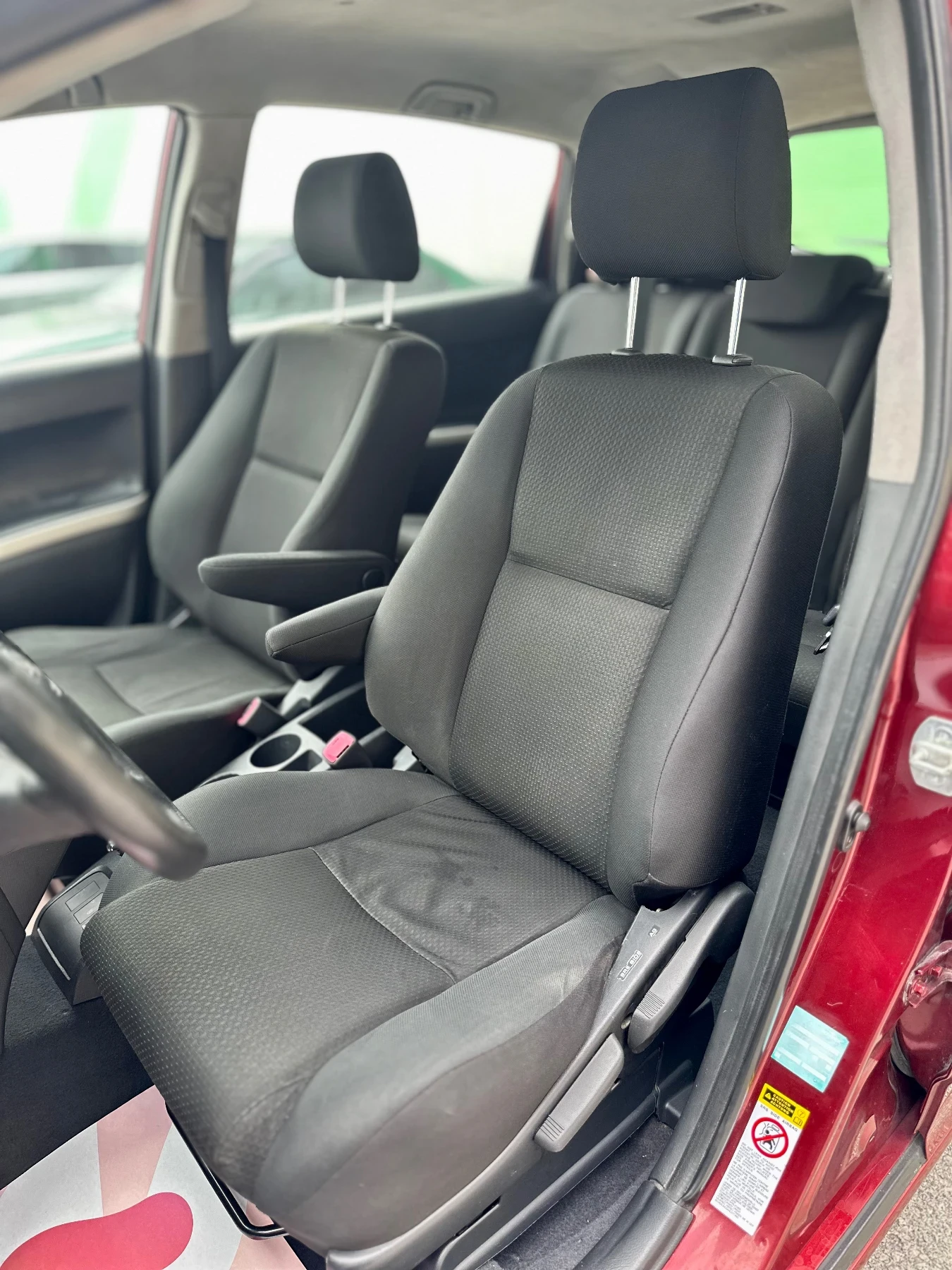 Toyota Corolla verso 2.0 D4D  /7 места/ - изображение 9