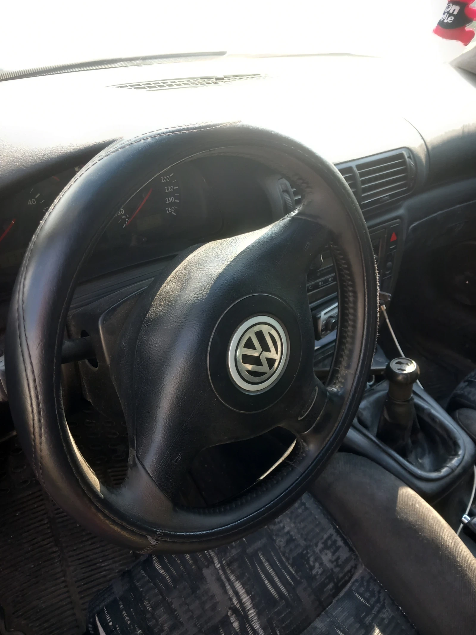 VW Passat 1.9 - изображение 4