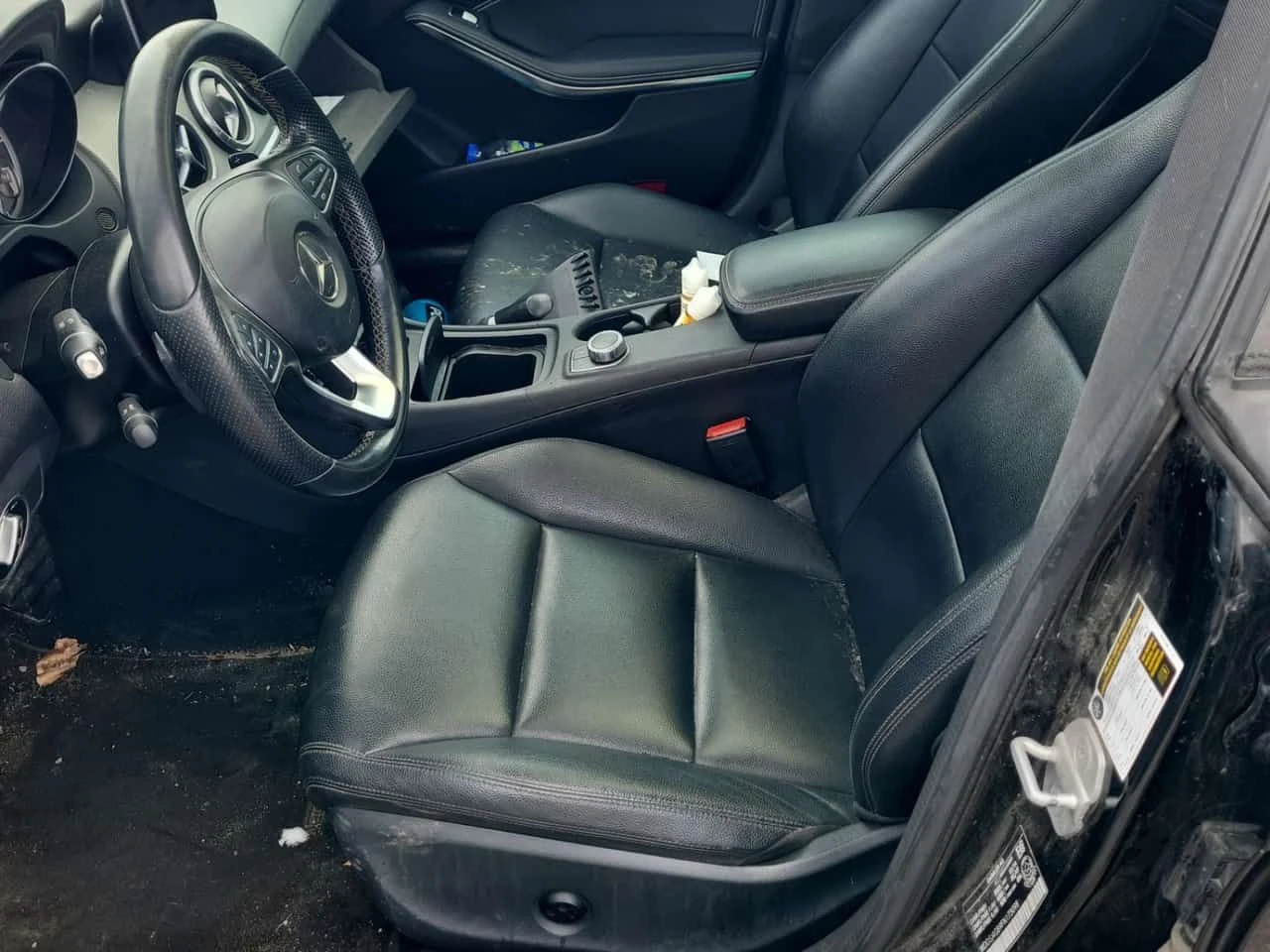 Mercedes-Benz CLA 250 * 2 КЛЮЧА* ПОДГРЕВ* NAVI* , снимка 5 - Автомобили и джипове - 53732159