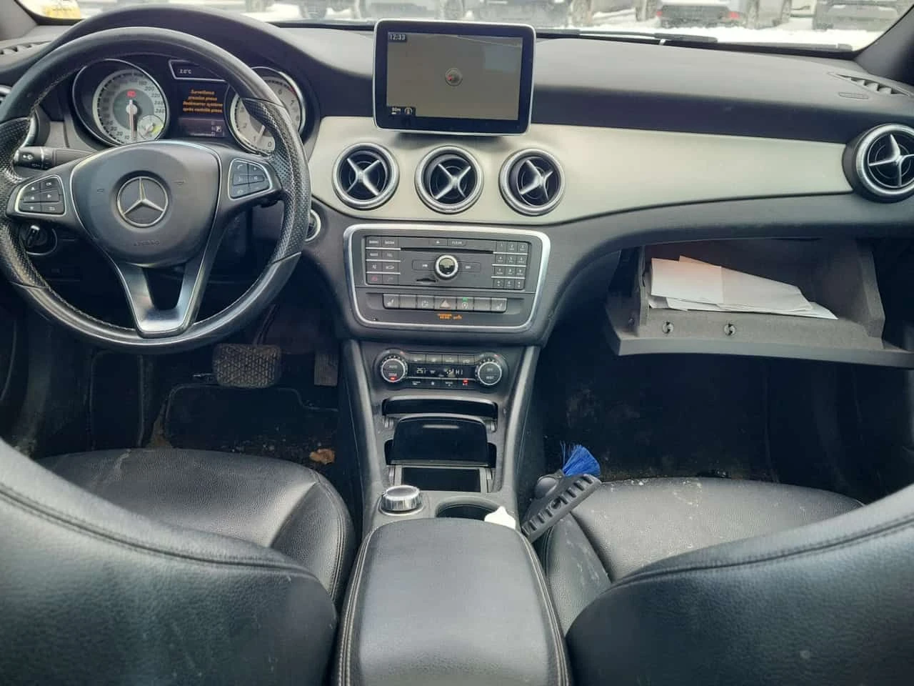 Mercedes-Benz CLA 250 * 2 КЛЮЧА* ПОДГРЕВ* NAVI* , снимка 10 - Автомобили и джипове - 53732159