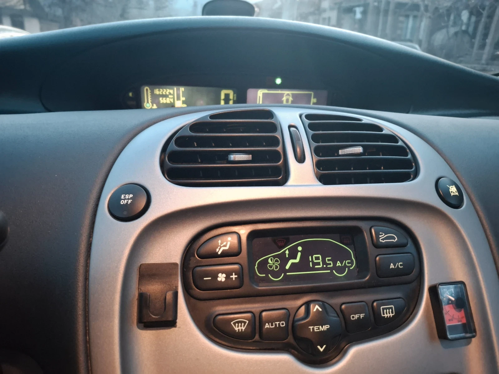 Citroen Xsara picasso 1.6hdi.Feis.klim.162000km, снимка 14 - Автомобили и джипове - 53830153