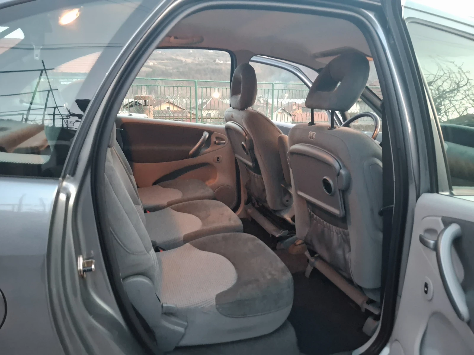 Citroen Xsara picasso 1.6hdi.Feis.klim.162000km, снимка 10 - Автомобили и джипове - 53830153