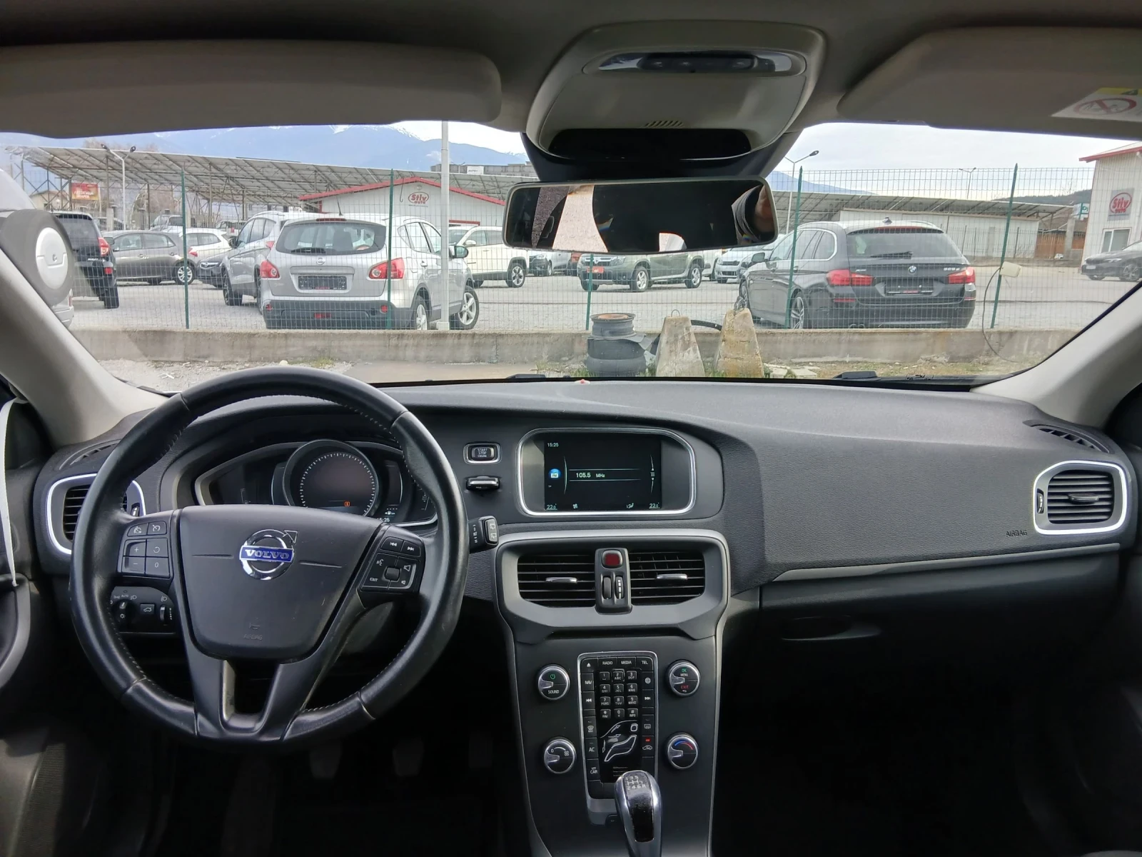 Volvo V40 2.0 d, снимка 8 - Автомобили и джипове - 53979428