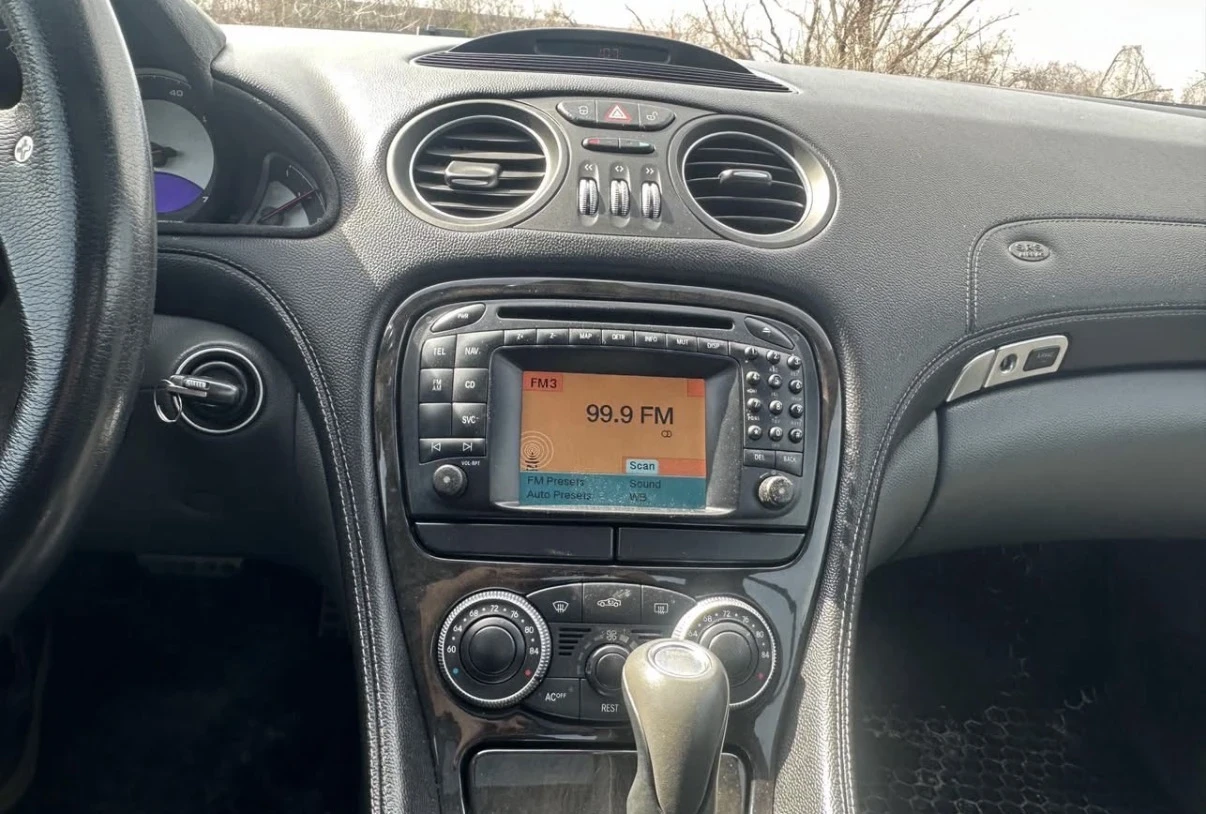 Mercedes-Benz SL 55 AMG Renntech * Сервизна История * Carfax * Авто Кредит, снимка 10 - Автомобили и джипове - 53981920