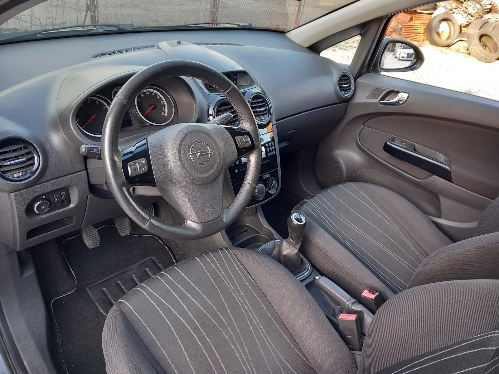 Opel Corsa 1.2i �������� Facelift | Mobile.bg � ����������� 11