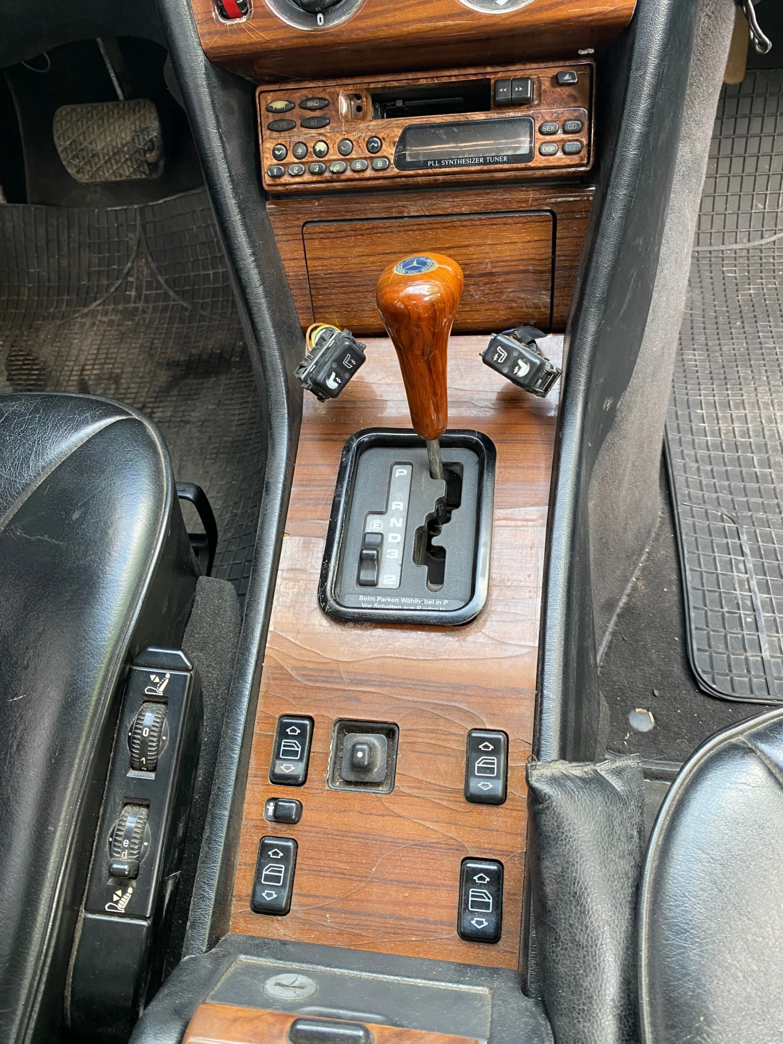 Mercedes-Benz 124 2.3, снимка 10 - Автомобили и джипове - 54775127