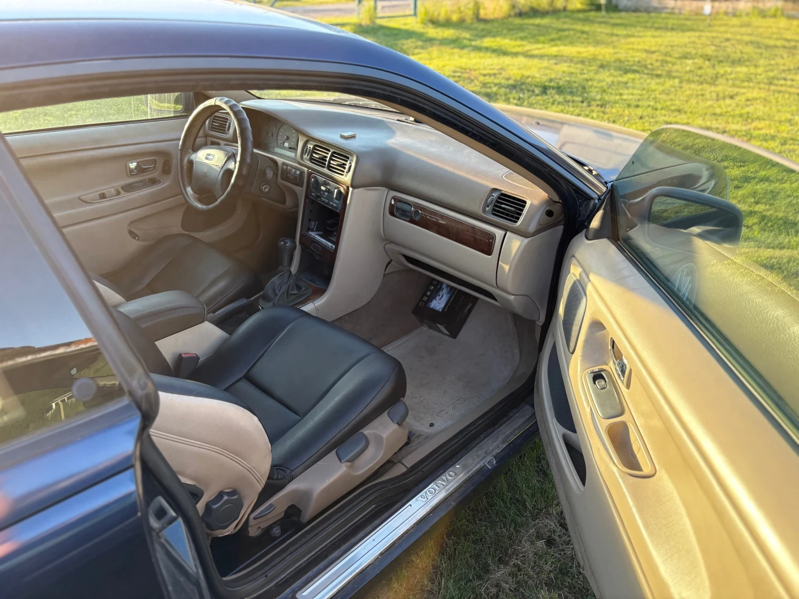 Volvo C70 2.0i Turbo i5, снимка 5 - Автомобили и джипове - 54904784