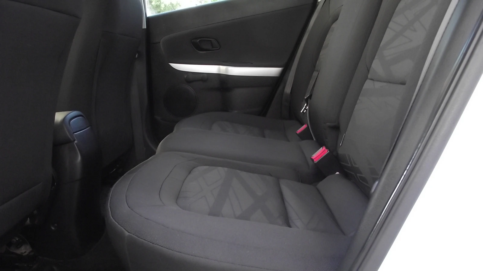 Kia Ceed 1.4.d.90.k.c.5.100 км.НОВА., снимка 15 - Автомобили и джипове - 55184483