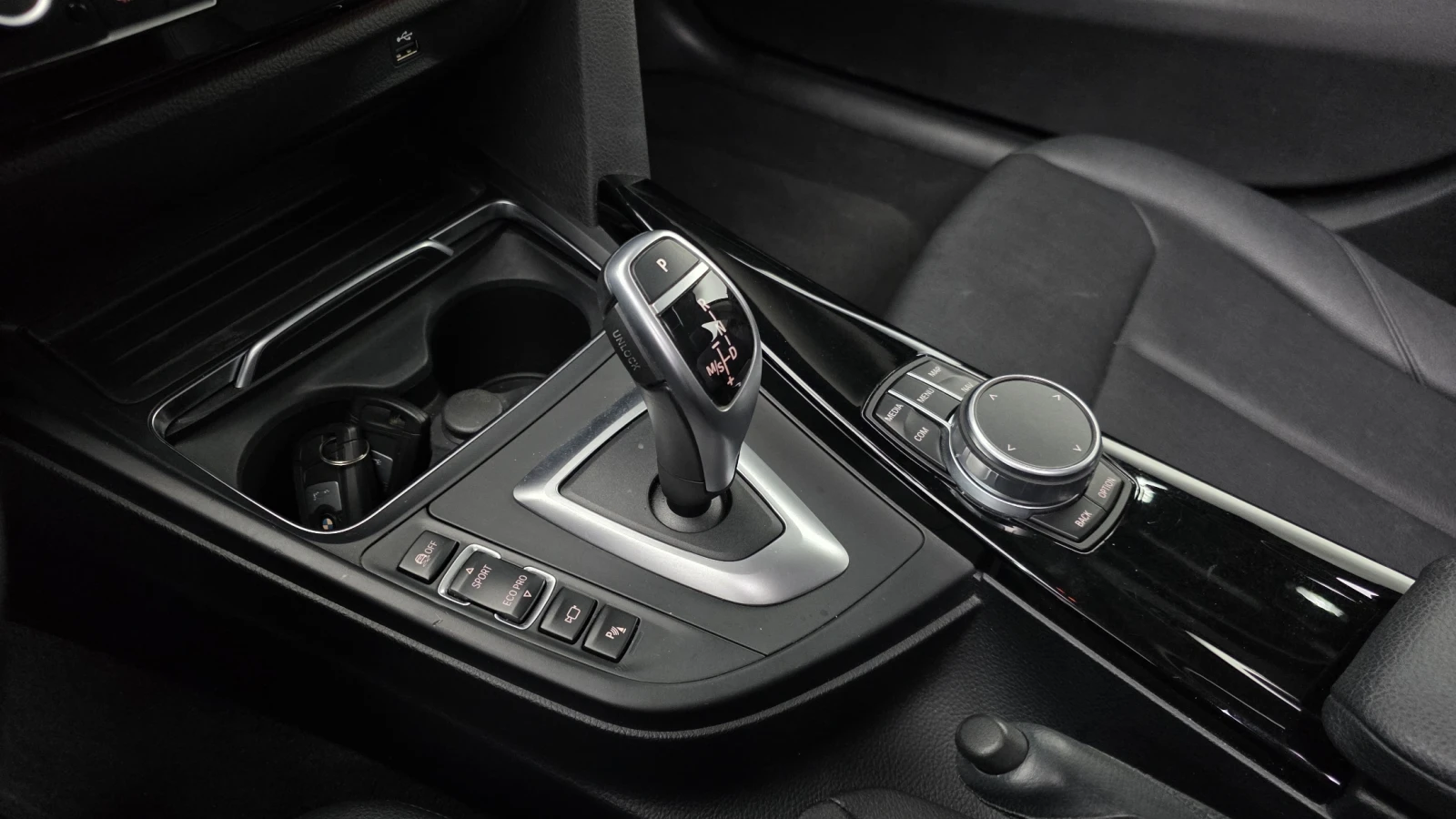 BMW 420 360* ЕЛ. БАГАЖНИК* HUD* ЛЮК* КРАЙНА ЦЕНА, снимка 9 - Автомобили и джипове - 55336553