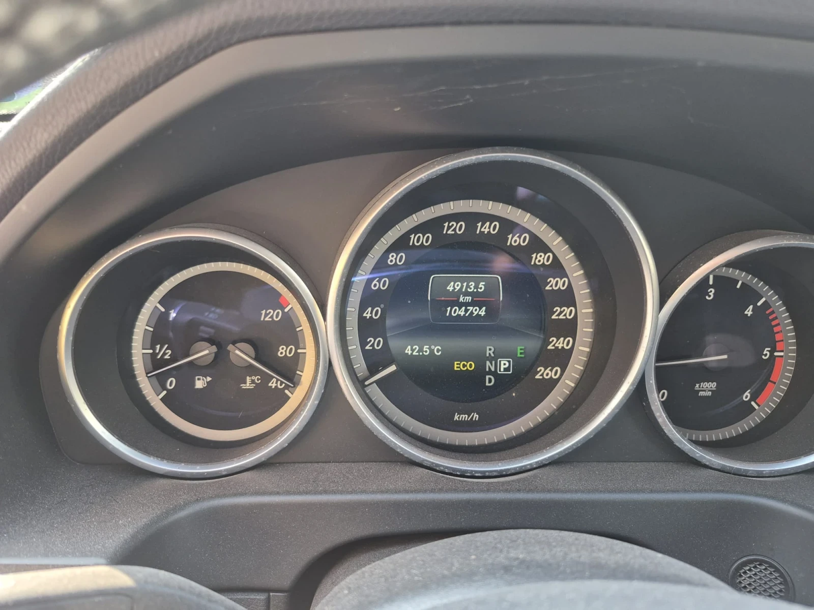 Mercedes-Benz E 220, снимка 6 - Автомобили и джипове - 55504841