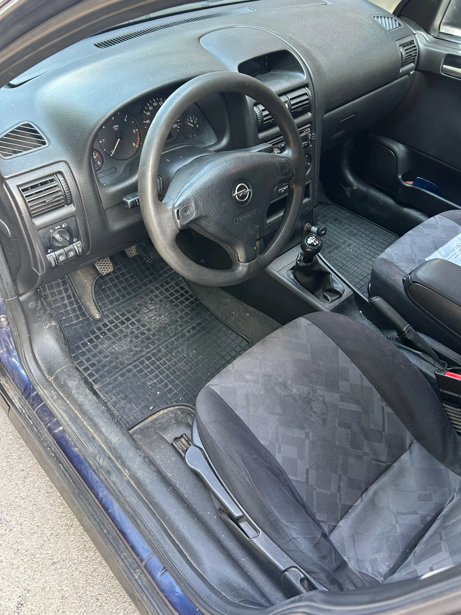 Opel Astra, снимка 5 - Автомобили и джипове - 55649058