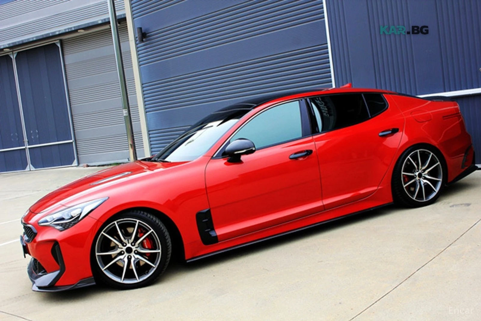 Kia Stinger 3.3 Turbo AWD GT* КАРБОН* КОЖА* НАВИ* ПАНО, снимка 12 - Автомобили и джипове - 55727313