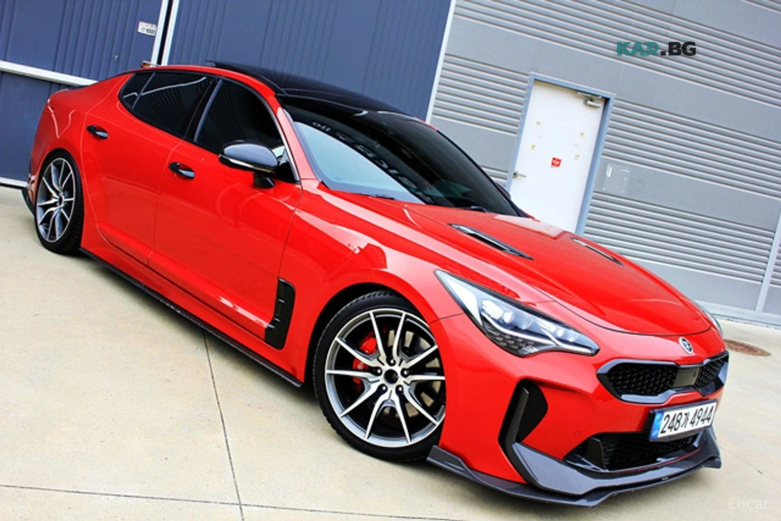 Kia Stinger 3.3 Turbo AWD GT* КАРБОН* КОЖА* НАВИ* ПАНО, снимка 3 - Автомобили и джипове - 55727313