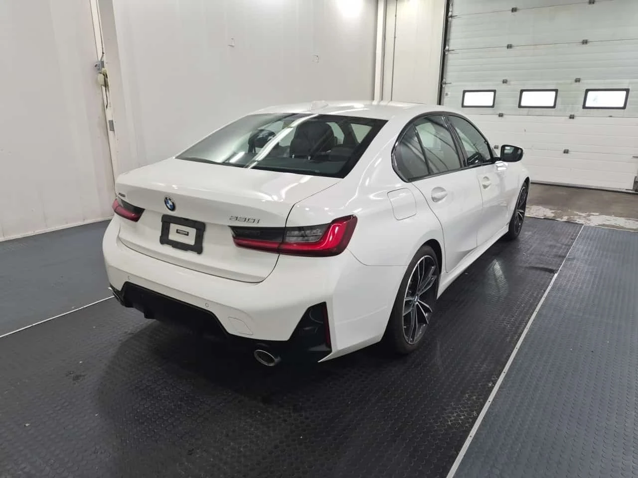 BMW 330 * 330I XDRIVE * M SPORT * FACELIFT * CARFAX * , снимка 4 - Автомобили и джипове - 55743963
