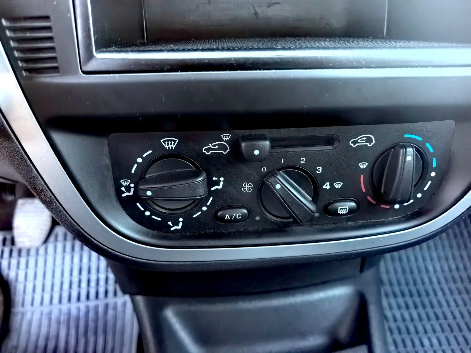 Citroen C3 1.4 , снимка 10 - Автомобили и джипове - 55981310