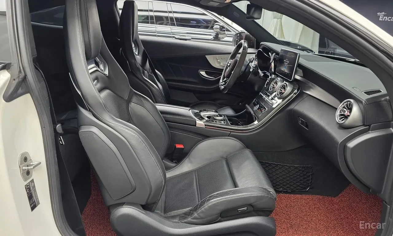 Mercedes-Benz C 63 AMG / COUPE / ФИКСИРАНА ЦЕНА ДО БГ С ВСИЧКИ ТАКСИ /, снимка 11 - Автомобили и джипове - 56131084