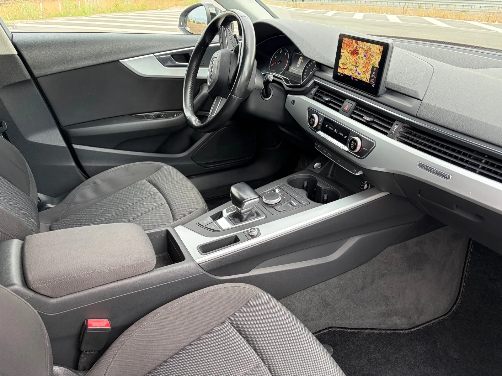 Audi A4 QUATTRO 2.0TDI , снимка 11 - Автомобили и джипове - 56555504