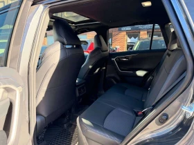 Toyota Rav4 * Hybrid XSE * CARFAX * 2 КЛЮЧА * ПАНО * KEYLESS - 35000 € / 68454.05 лв. - 45432249 12