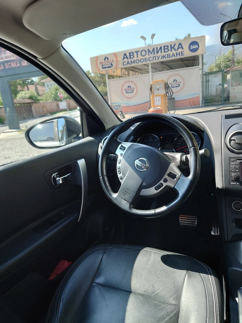 Nissan Qashqai, снимка 6 - Автомобили и джипове - 47693433