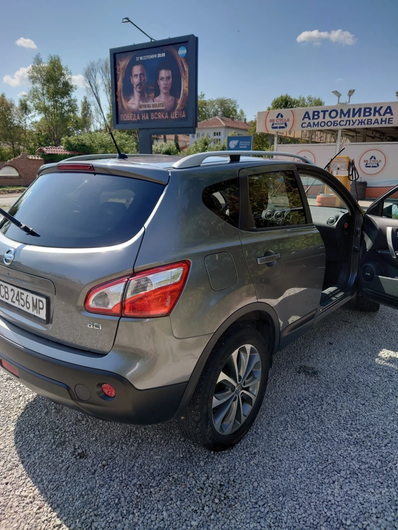 Nissan Qashqai, снимка 17 - Автомобили и джипове - 47693433