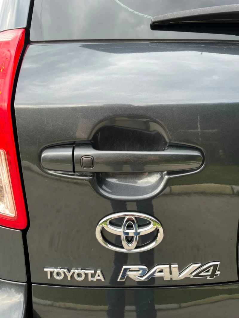 Toyota Rav4, снимка 5 - Автомобили и джипове - 52070490
