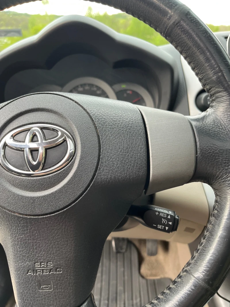Toyota Rav4, снимка 7 - Автомобили и джипове - 52070490