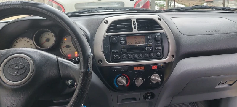Toyota Rav4, снимка 8 - Автомобили и джипове - 53222161
