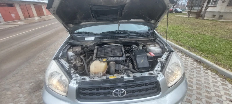 Toyota Rav4, снимка 6 - Автомобили и джипове - 53222161