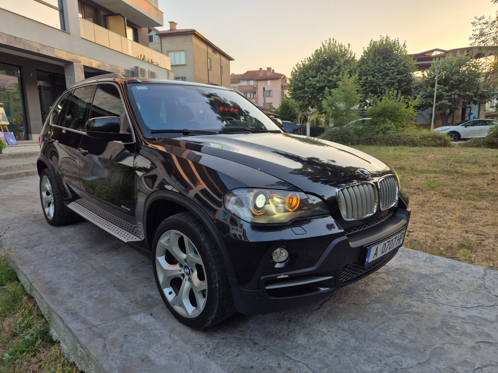 BMW X5 НАВИ* ХЕДЪП* КАМЕРА* ЕЛ-СПОРТЕН-КОЖЕН-САЛОН* ФУЛЛ - изображение 3