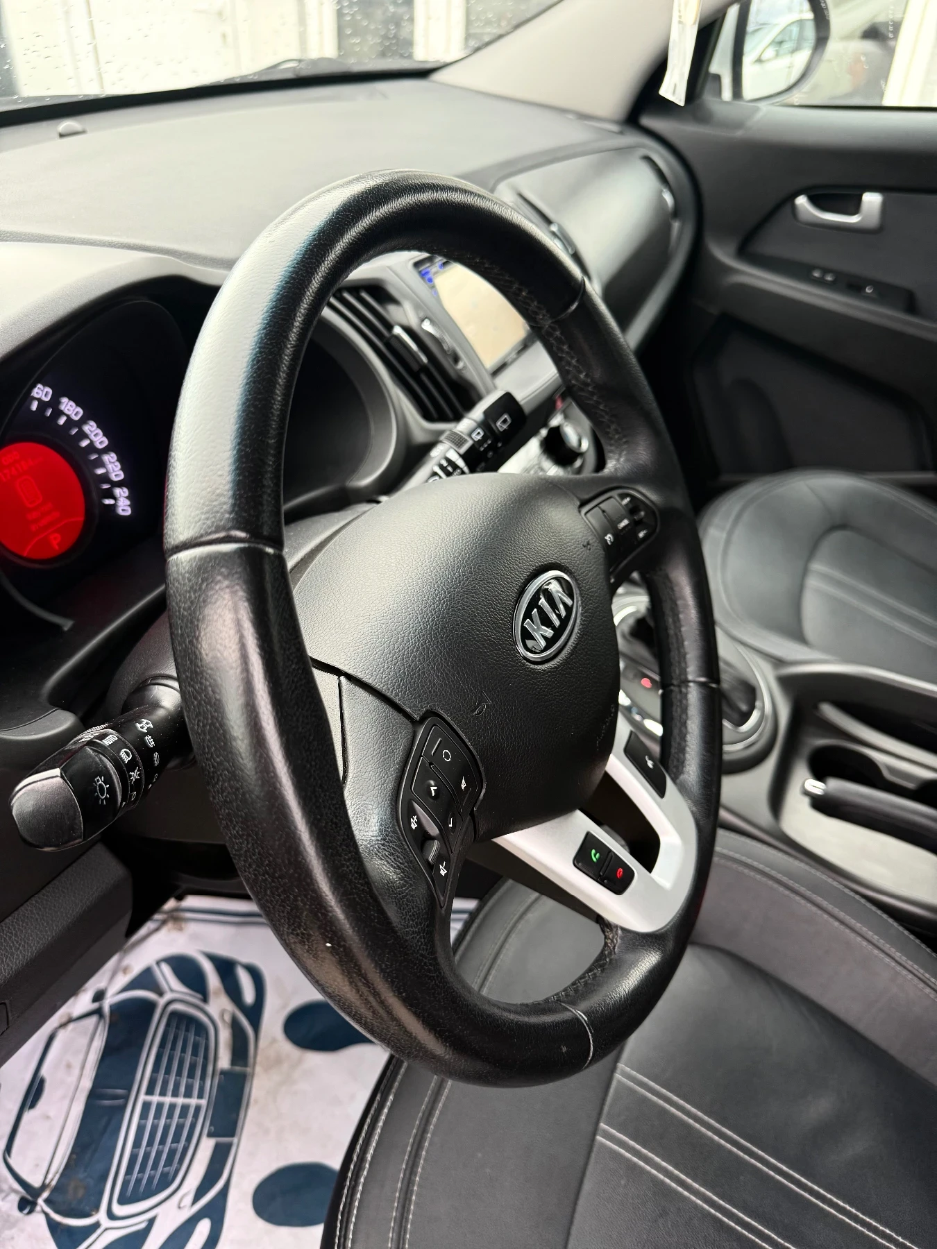 Kia Sportage 2.0CRDI-AWD Швейцария - изображение 9