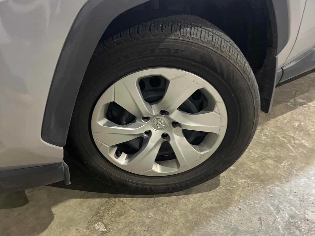 Toyota Rav4 * LE * CARFAX * БЕЗ ПЪРВОНАЧАЛНА ВНОСКА - изображение 7