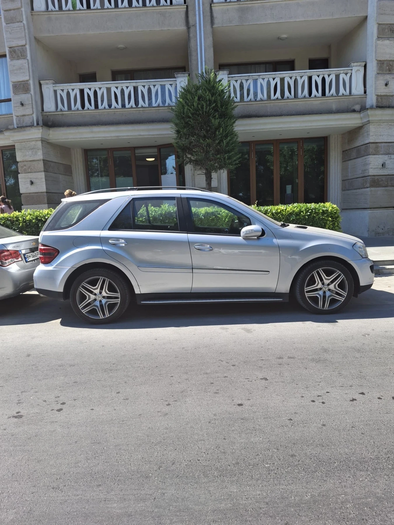 Mercedes-Benz ML 500, снимка 4 - Автомобили и джипове - 53925399