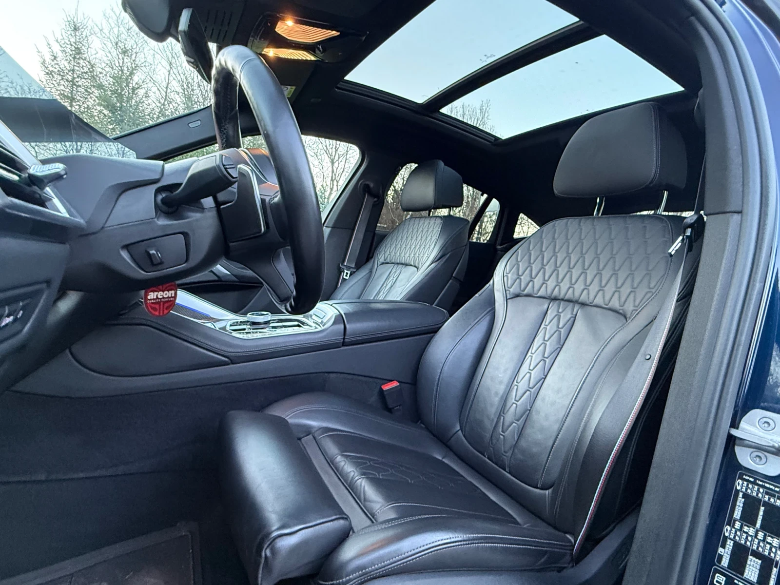 BMW X6 30d* xDrive* Head-Up* 360* Готов Лизинг, снимка 11 - Автомобили и джипове - 55004156