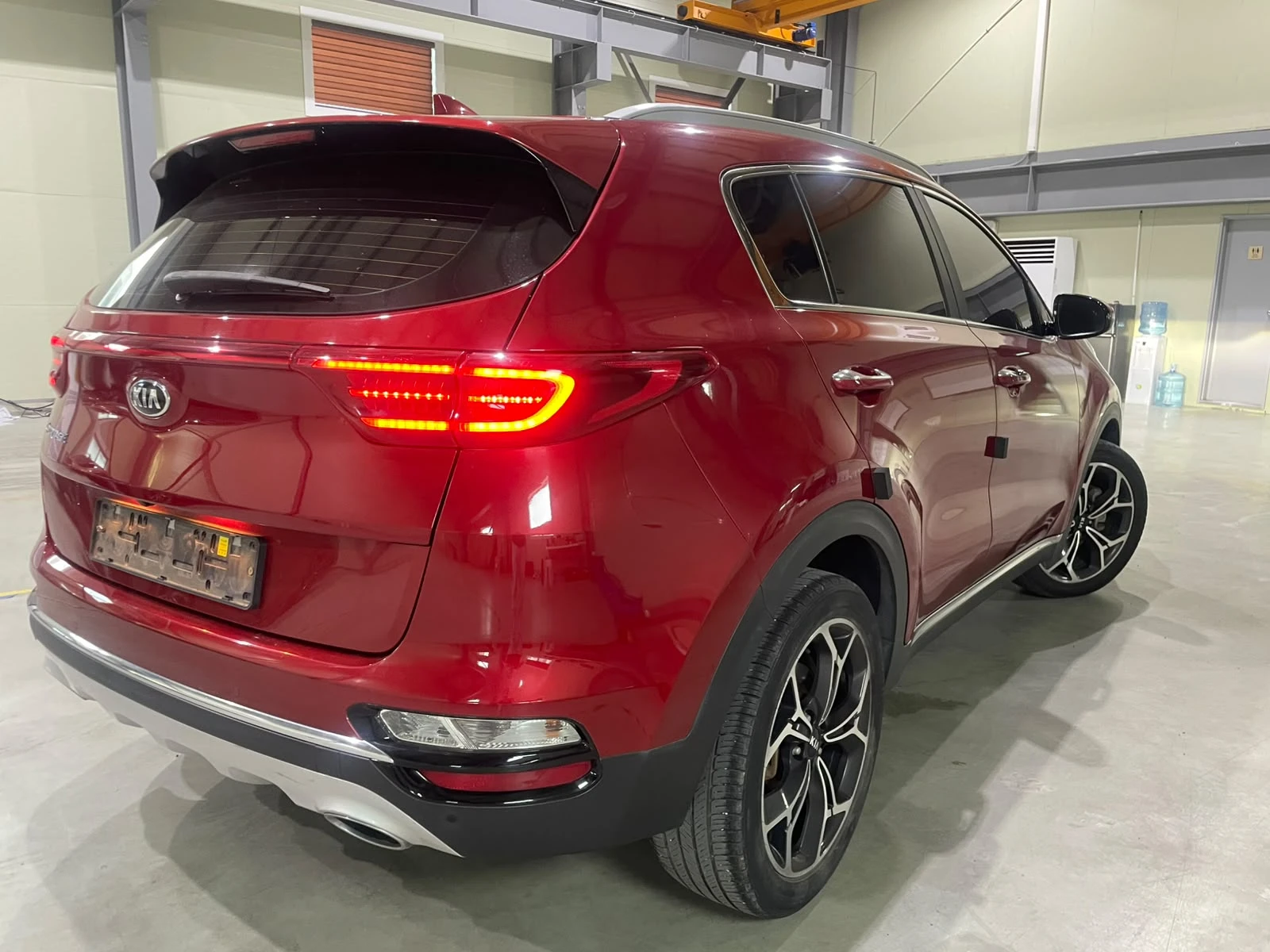 Kia Sportage 2.0D ! 2WD ! Signature !, снимка 4 - Автомобили и джипове - 55293447