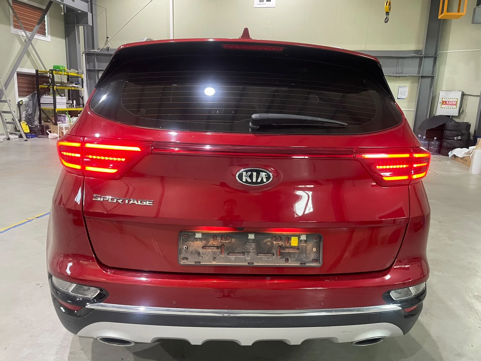 Kia Sportage 2.0D ! 2WD ! Signature !, снимка 5 - Автомобили и джипове - 55293447