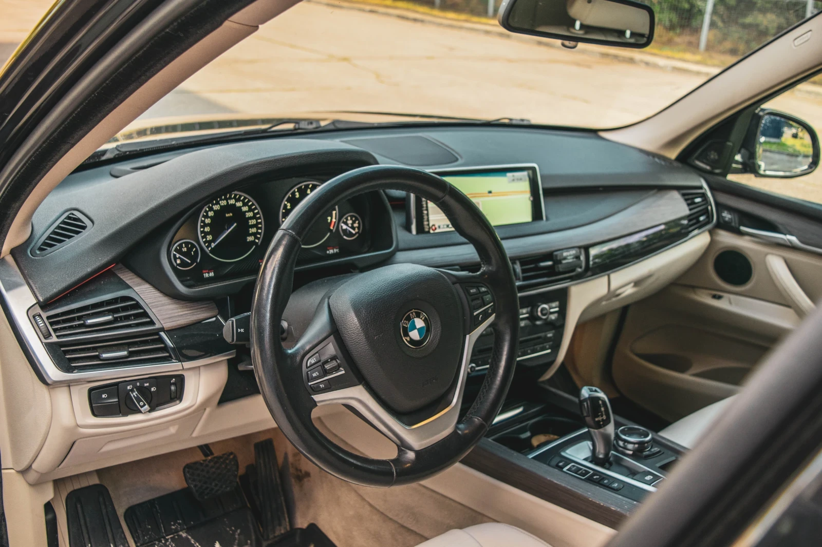 BMW X5 35i Xdrive, снимка 10 - Автомобили и джипове - 55304443