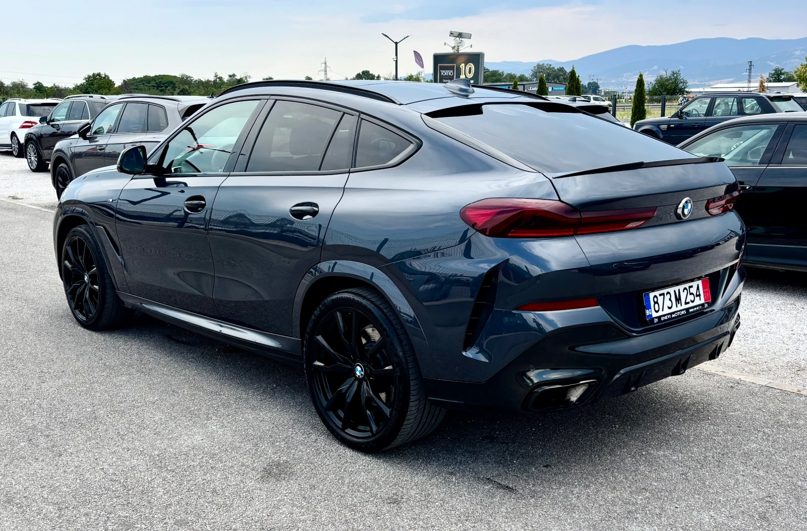 BMW X6 Individual swarovski M-sport, снимка 6 - Автомобили и джипове - 55787418