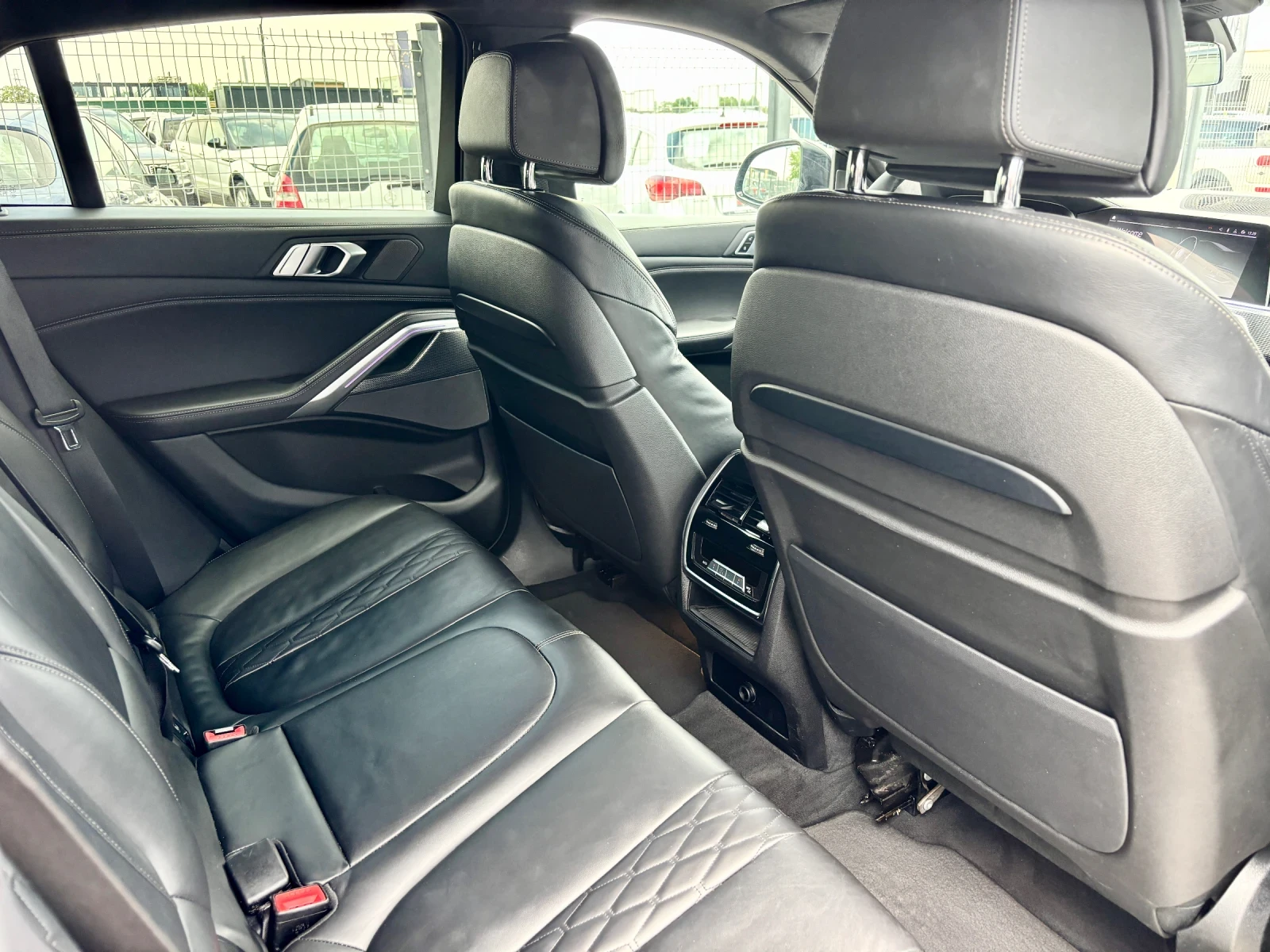 BMW X6 Individual swarovski M-sport, снимка 10 - Автомобили и джипове - 55787418