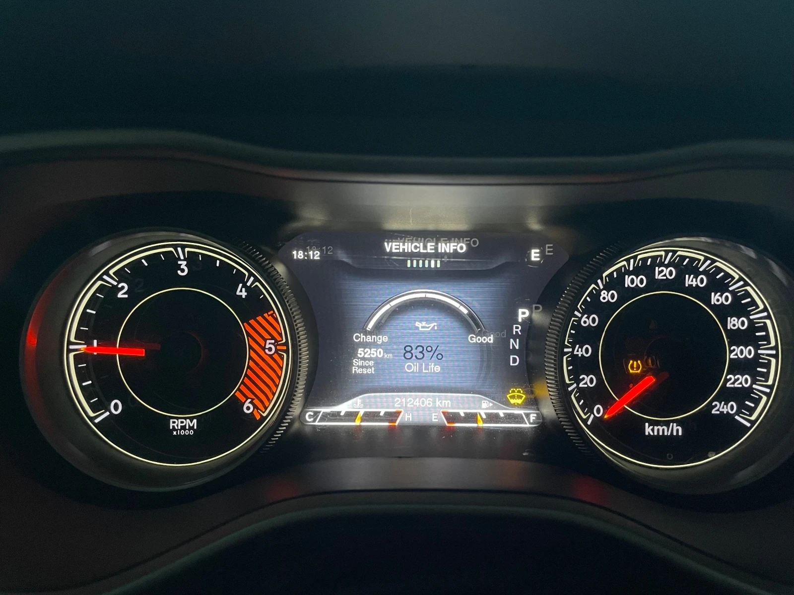 Jeep Cherokee 4x4 ZF 2.0d multijet, снимка 17 - Автомобили и джипове - 56556975