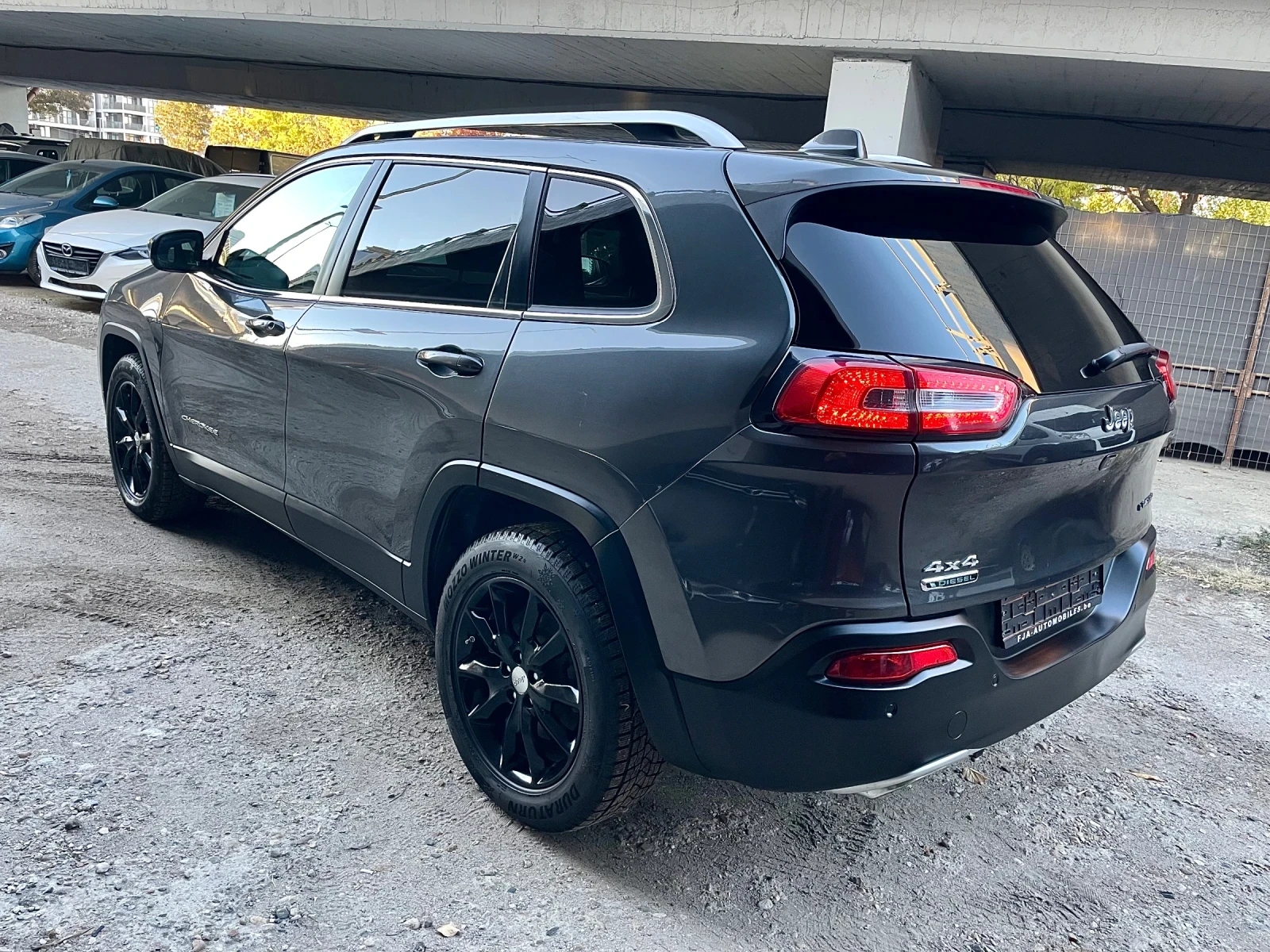 Jeep Cherokee 4x4 ZF 2.0d multijet, снимка 6 - Автомобили и джипове - 56556975