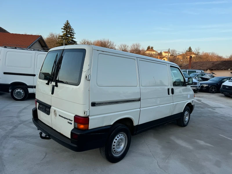 VW T4 2.5TDI 2004 ГОДИНА, снимка 5 - Бусове и автобуси - 48118066