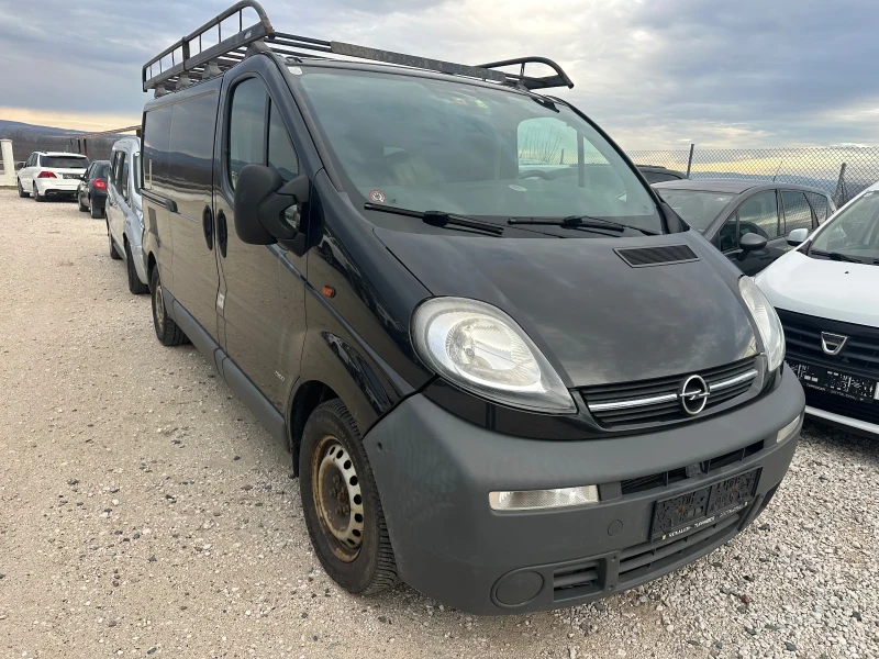 Opel Vivaro 2.5/146кс МАКСИ климатик 230000км, снимка 3 - Бусове и автобуси - 48449862