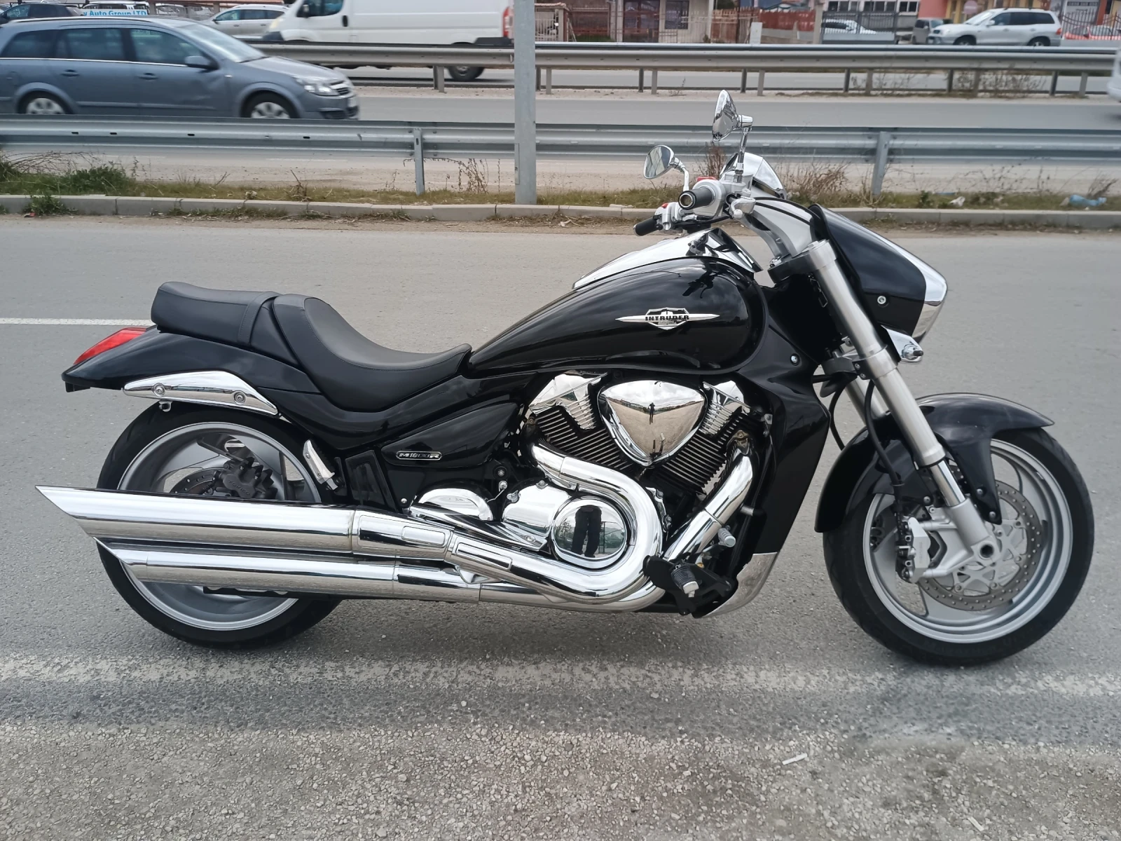 Suzuki Boulevard M109R