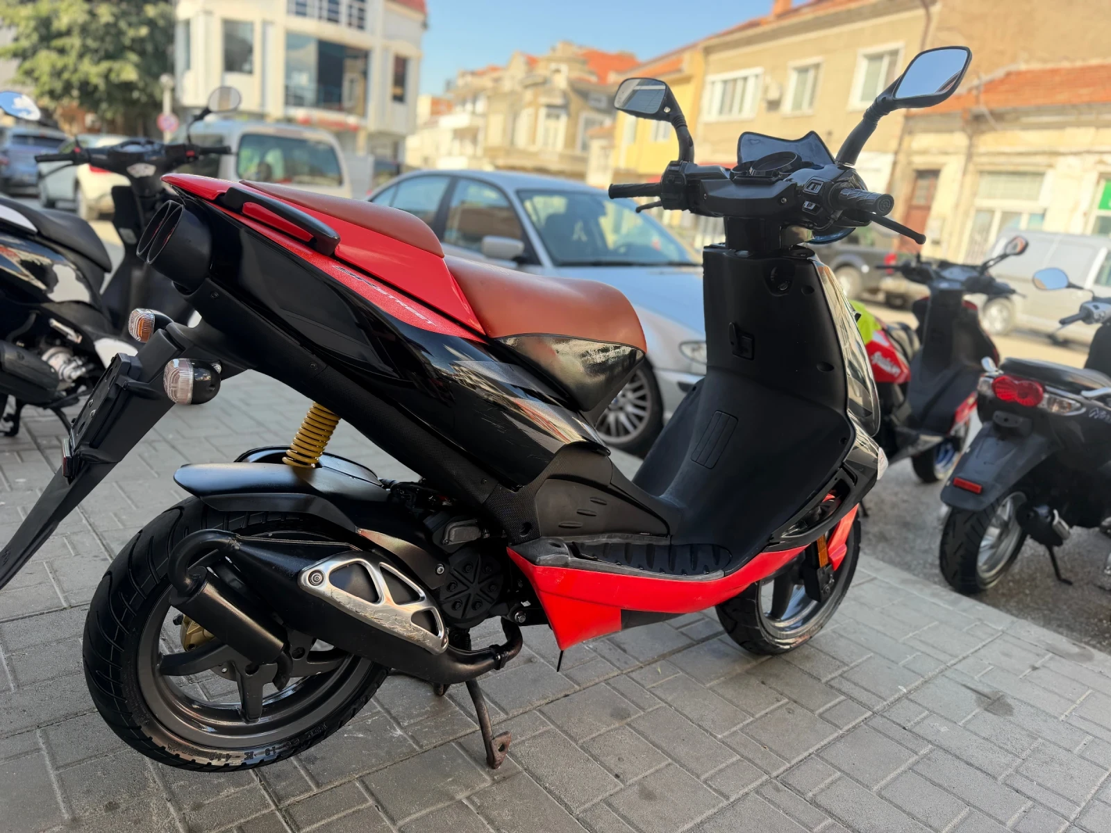 Aprilia Sr 50, снимка 3 - Мотоциклети и мототехника - 55450735