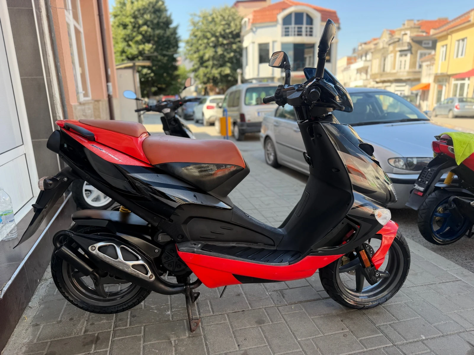 Aprilia Sr 50, снимка 2 - Мотоциклети и мототехника - 55450735