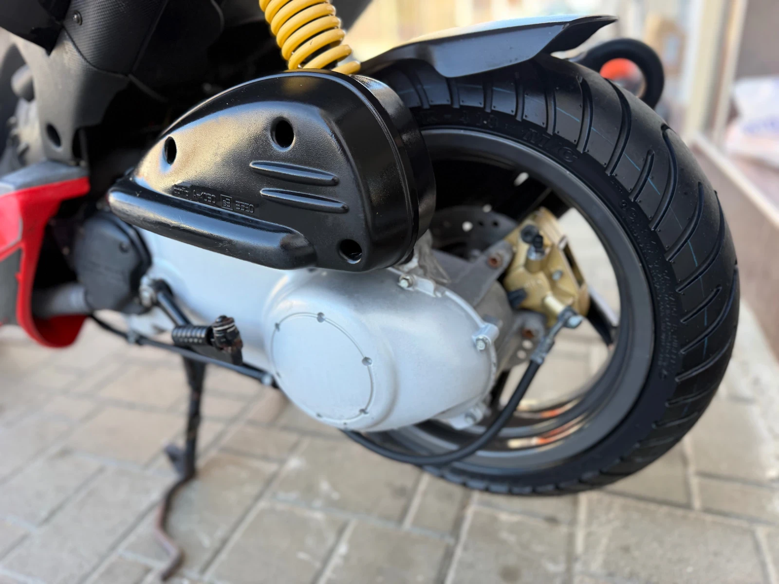 Aprilia Sr 50, снимка 12 - Мотоциклети и мототехника - 55450735