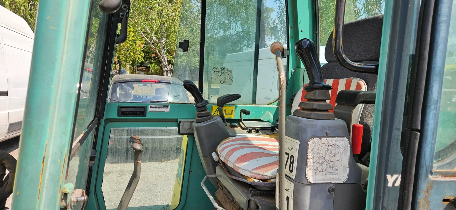 Багер Yanmar B25V - изображение 6
